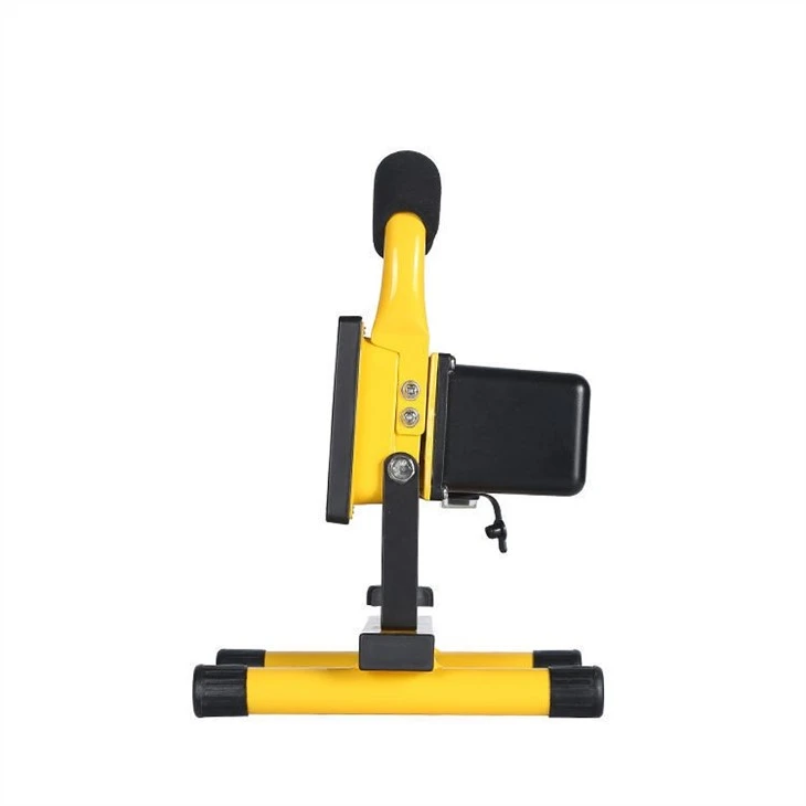 Rechargeable Led Flood Light (2)
