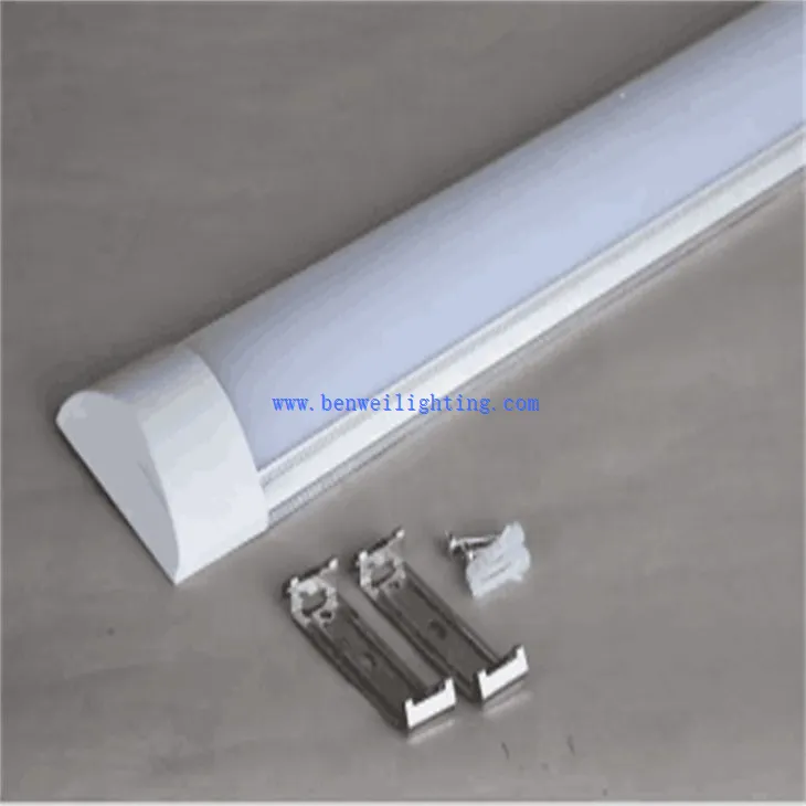Aluminum Frosted Cover Batten Light (4)
